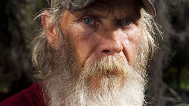 Exploring the Life and Legacy of Glenn Guist: A Renowned American Alligator Hunter