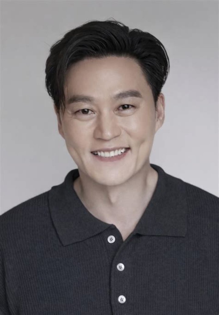 Lee Seo-Jin: A Comprehensive Exploration of His Life and Career